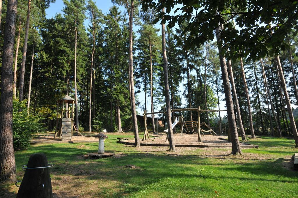 Village De Vacances De Vencimont Vonêche Eksteriør bilde