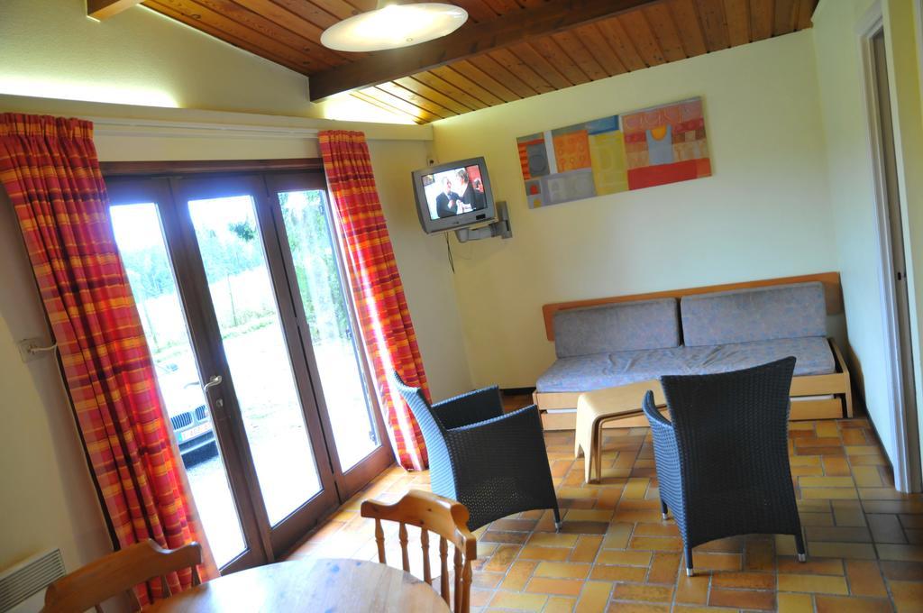 Village De Vacances De Vencimont Vonêche Rom bilde