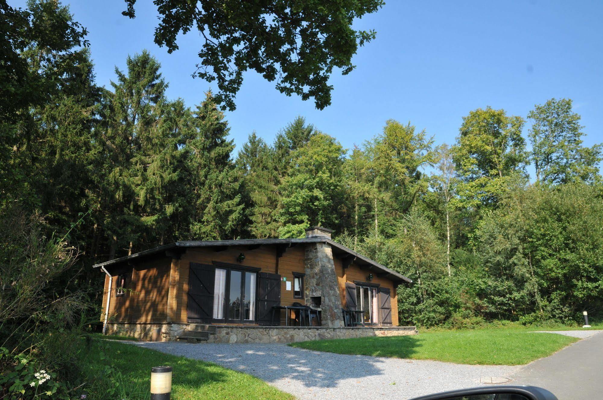Village De Vacances De Vencimont Vonêche Eksteriør bilde